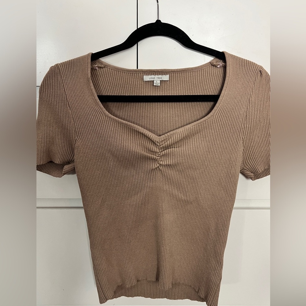 Love Tree Women's Tan Ribbed Top